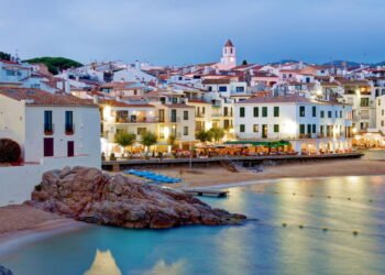 Uma cidade charmosa, barata e inesquecível para quem sonha conhecer a Espanha