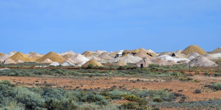 A cidade onde as pessoas vivem debaixo da terra por causa do calor