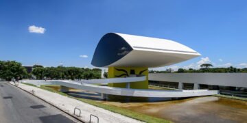 Essa cidade criou uma linha de ônibus que circula apenas em áreas turísticas