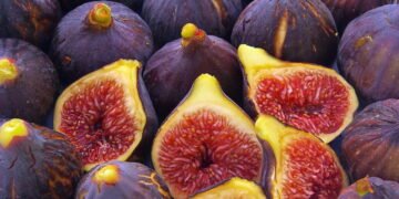 Mais brasileiros estão plantando figo em casa e o motivo é saboroso