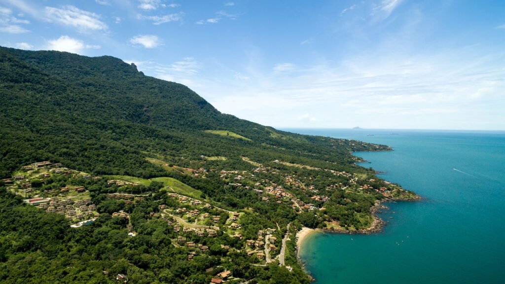 Quer fugir do caos urbano? A ilha que você sonha existe em SP!