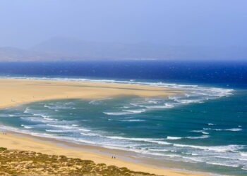 Essas praias são tão pequenas que parecem saídas de um sonho