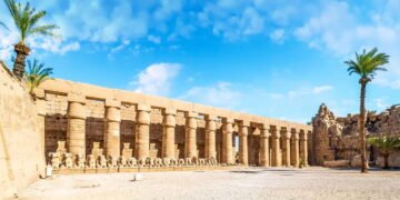 Essa cidade egípcia guarda os maiores segredos do mundo antigo