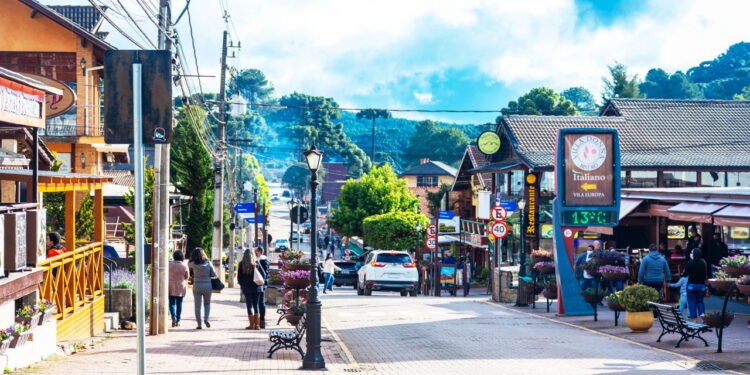 Conheça o roteiro turístico perfeito para passar o inverno em Minas