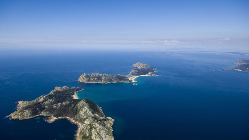 Você sabia que há uma montanha submersa maior que o Everest no fundo do mar?