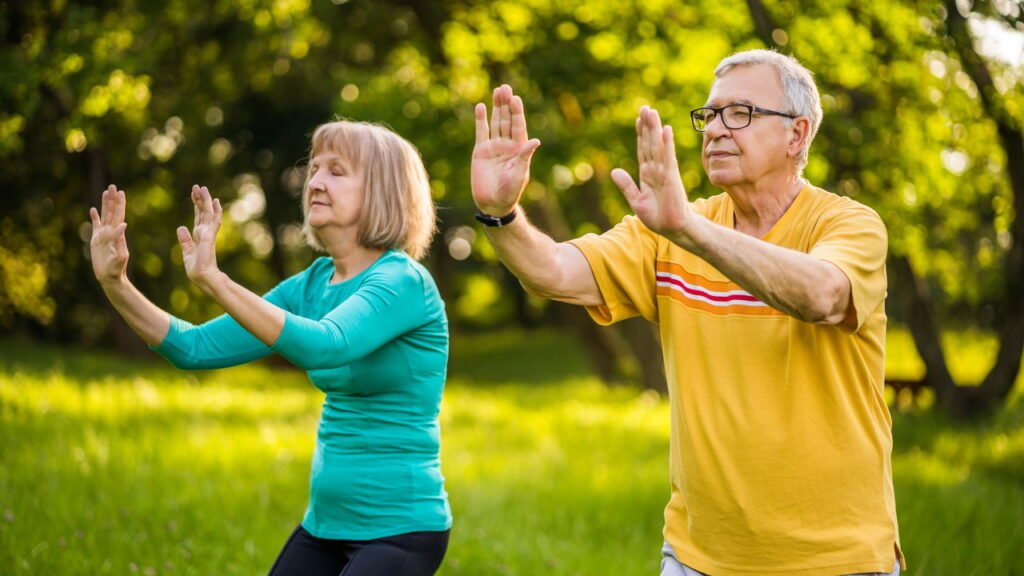 5 benefícios do Tai Chi para idosos com dificuldade de locomoção