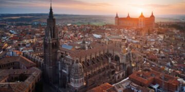 Essa cidade da Espanha parece ter parado no tempo e vai te conquistar