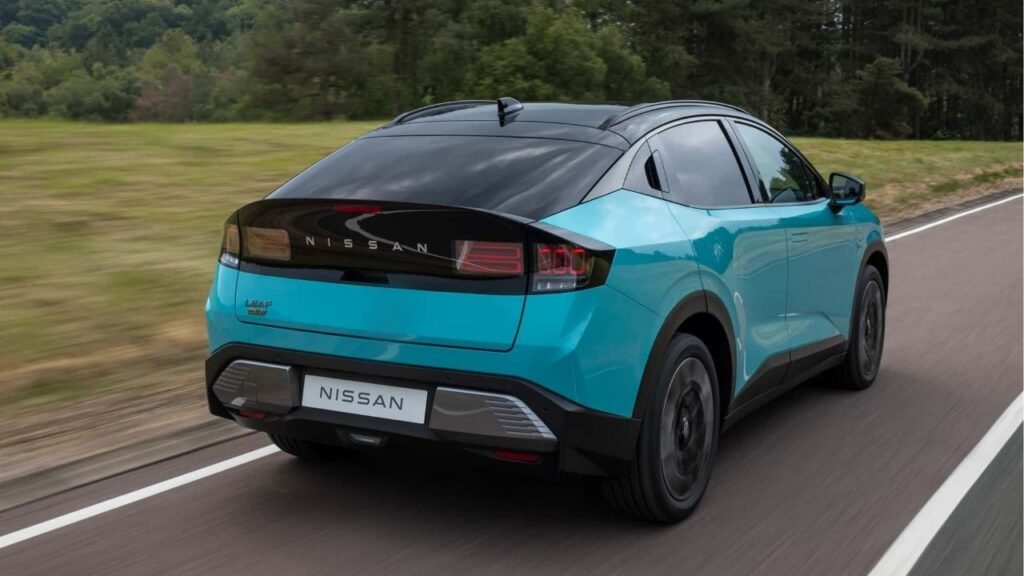 Novo Nissan Leaf 2026 chega ao mercado com novidades e uma autonomia de até 487 km com uma carga