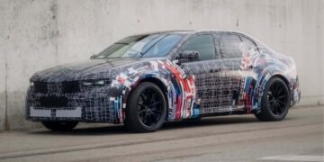 Nova BMW M3 terá motor inédito e promete o melhor desempenho da história