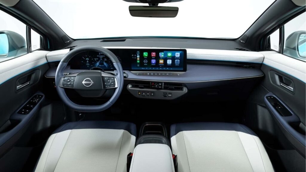 Novo Nissan Leaf 2026 chega ao mercado com novidades e uma autonomia de até 487 km com uma carga