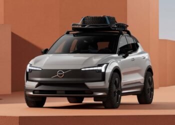 Volvo EX30 Cross Country é lançada no Brasil com autonomia de 327 km e 0 a 100 km/h em apenas 3,7 segundos!
