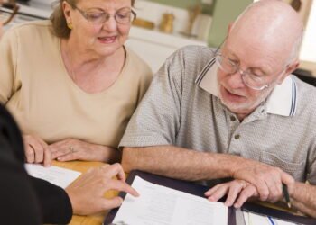 Direito garantido! Idosos acima de 60 anos já podem solicitar benefício em 2025