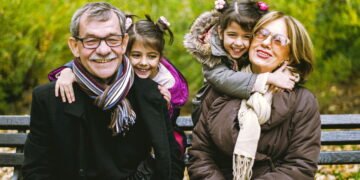 Você é um avô querido? Veja os comportamentos que mais aproximam