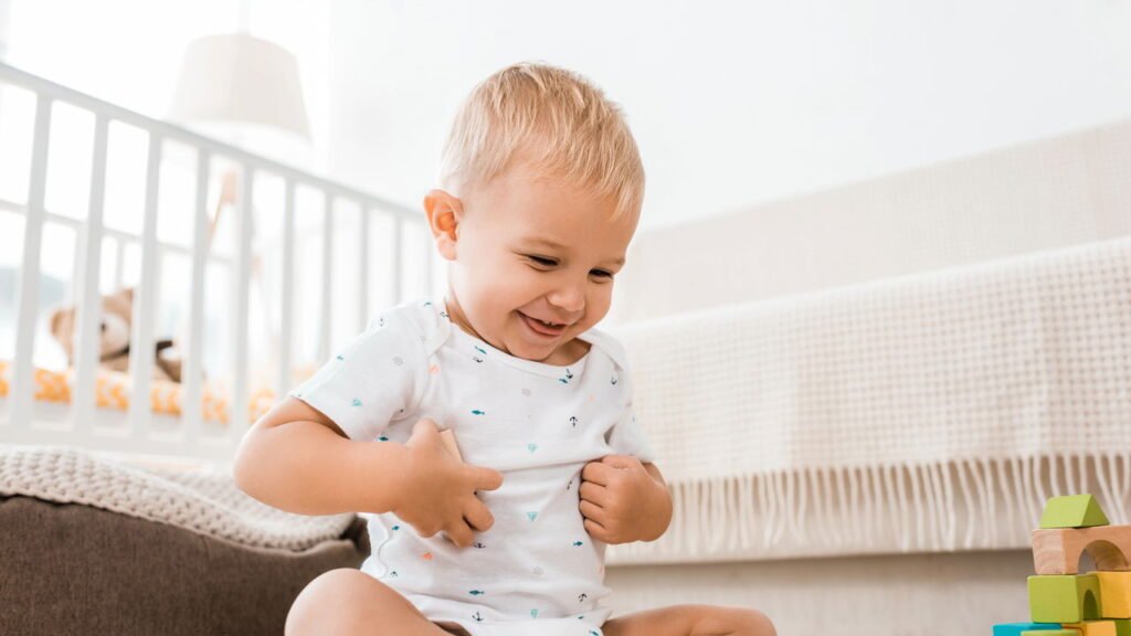 Você sabia que bebês podem ter de 70 a 100 ossos a mais do que pessoas adultas?