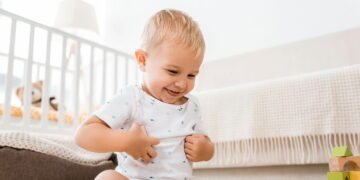 Você sabia que bebês podem ter de 70 a 100 ossos a mais do que pessoas adultas?