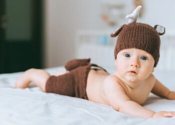 Você sabia que bebês podem ter de 70 a 100 ossos a mais do que pessoas adultas?