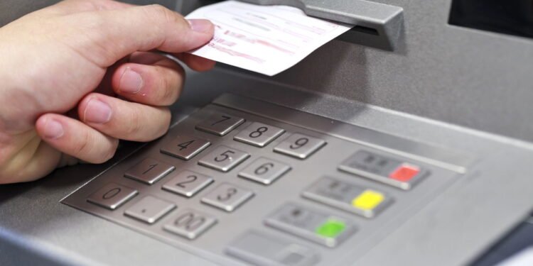 Fechamento dos bancos (Créditos: depositphotos.com / kawing921)