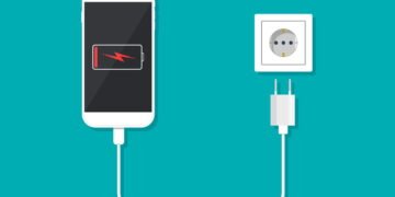 Esse erro simples ao carregar o celular pode estar destruindo sua bateria sem você saber