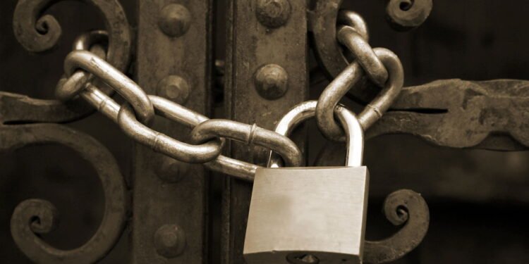 Guardado a sete chaves