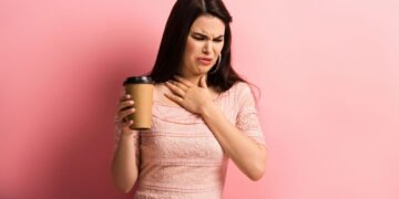 Beber café sem açúcar diz muito sobre sua personalidade, segundo estudos