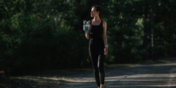 Caminhar 30 minutos por dia pode ser mais eficaz que remédios para a pressão alta