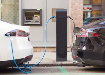 BYD aposta em baterias de estado sólido que prometem autonomia de até 1.850 km