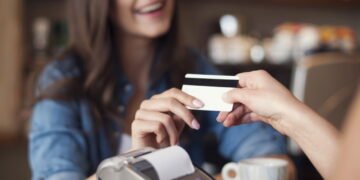 Mudança nas regras pode tirar o parcelamento sem juros do seu cartão