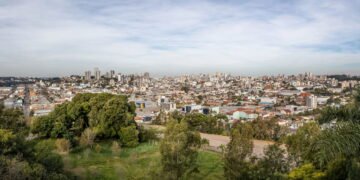 A cidade que une indústria forte e qualidade de vida no Sul