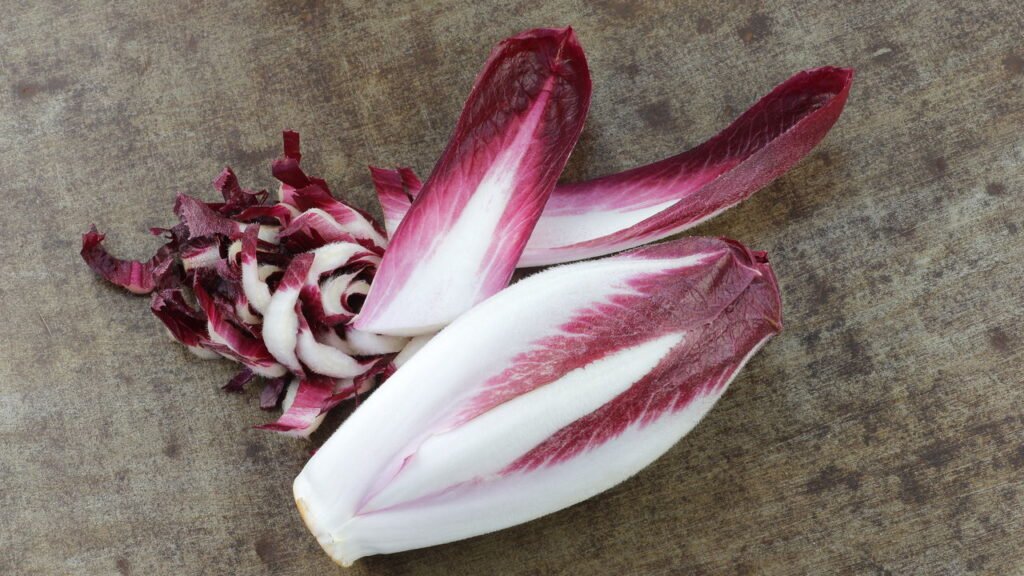 Um vegetal de fácil cultivo que faz bem ao fígado e à imunidade