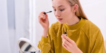 As melhores máscaras de farmácia para cílios ralos e sem volume