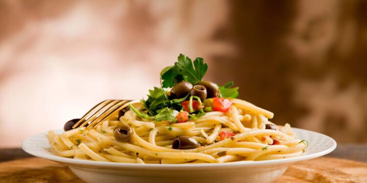 Prato delicioso de macarrão com pouca grana - Créditos: depositphotos.com / genious2000de