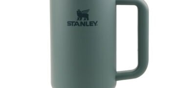 Copo Stanley favorece a manifestação de rugas, segundo dermatologista