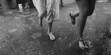 Prepare o guarda-chuva e o casaco, a frente fria está chegando com força