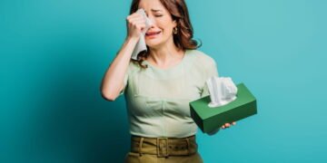 Você já começou a chorar sem motivo algum? Saiba o que a ciência e a psicologia dizem sobre isso