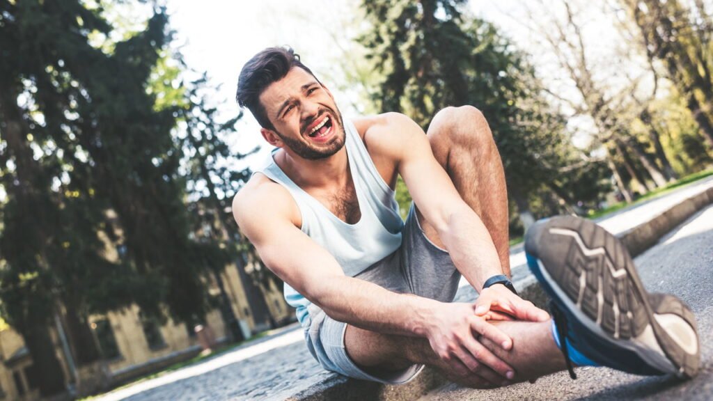 Essa dor nas pernas que você sente ao caminhar pode ter um motivo oculto