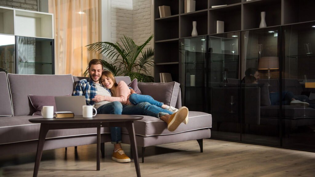 Gostar de ficar em casa pode ser saudável, mas atenção a esses sinais