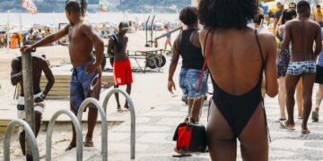 A história por trás de "Garota de Ipanema", a segunda música mais ouvida da história!