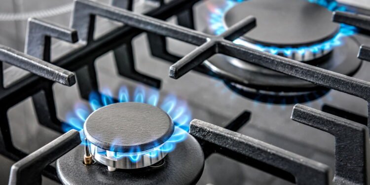 Gás proibido em novas casas? Veja o que está por trás dessa medida polêmica