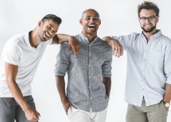 Homens baixos tendem a ser melhores maridos