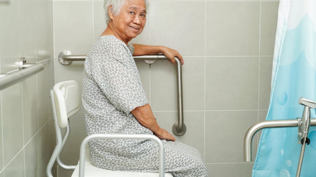 Você tem mais de 60? Veja como cuidar da higiene com segurança