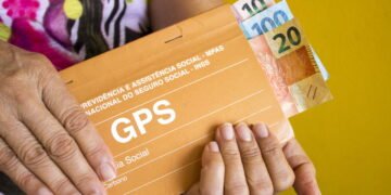 Quantos anos você tem que trabalhar para receber a aposentadoria mínima?