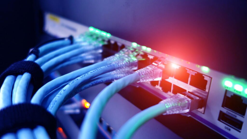 Da Guerra Fria ao Wi-Fi! Conheça a surpreendente história por trás da origem da internet