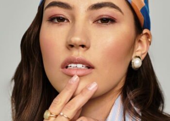 Ideias de penteados simples que deixam o look moderno e arrumado