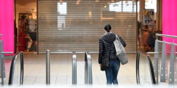 Crise no varejo derruba gigantes e afeta milhares de empregos