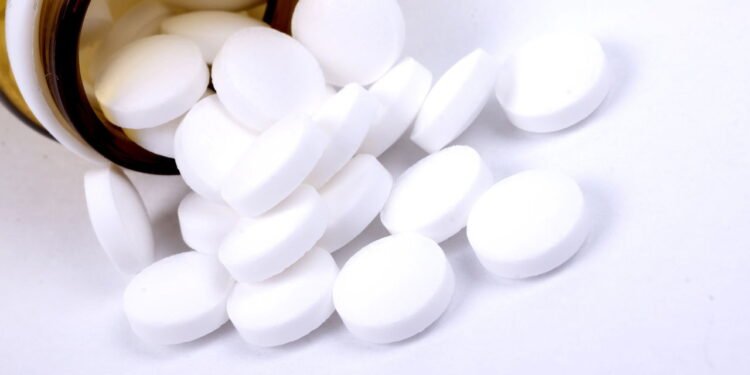 Comprimidos de magnésio - Créditos: depositphotos.com / 123bubu45