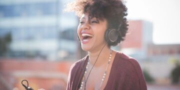 Por que músicas antigas fazem tão bem para o seu emocional?