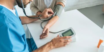 Nova regra sobre pressão arterial já é usada nos maiores hospitais do país