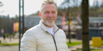 O novo casaco favorito do inverno está deixando a jaqueta puffer para trás