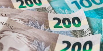 Ela ganhou R$200 milhões e virou celebridade da noite pro dia