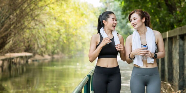 Esse método de caminhada virou tendência no Japão e pode fazer você viver mais